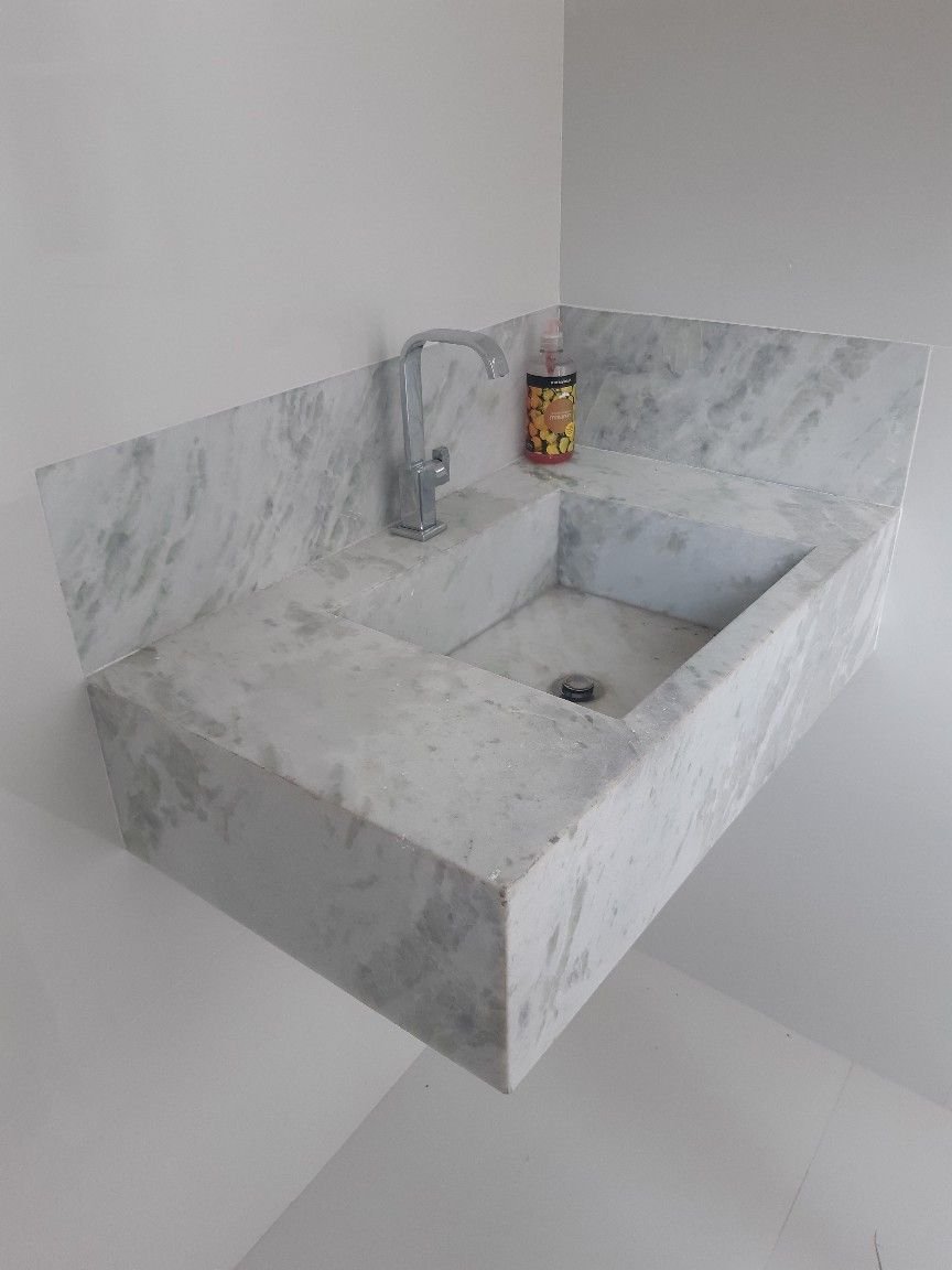 Mármore Branco Comum aplicado em ambiente